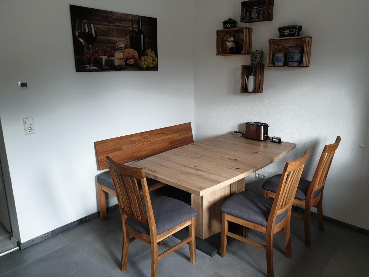 Ferienwohnung Mueller เคนซิงเงน ภายนอก รูปภาพ